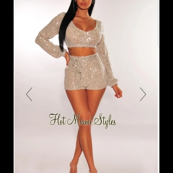 #5 🦋GORGEOUS 2 piece set💗 - Picture 3 of 5